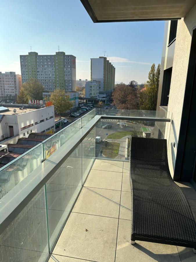 Ein Park Apartment With Free Parking Bratislava Exterior foto