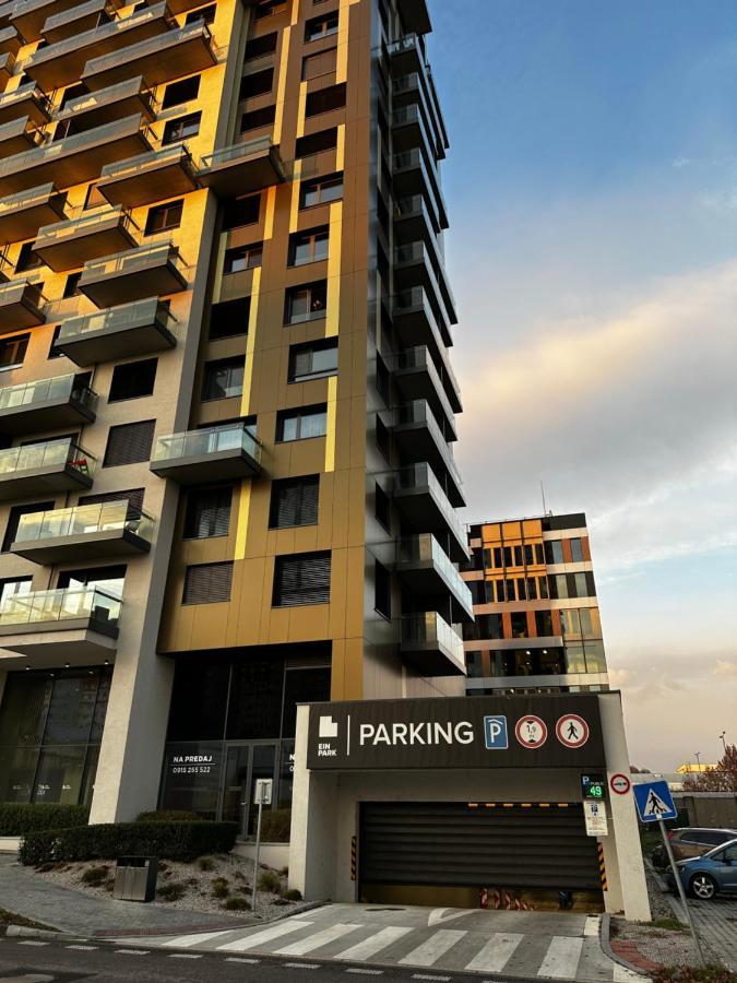 Ein Park Apartment With Free Parking Bratislava Exterior foto